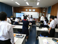 P1002586