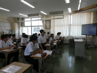P1003077