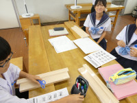 P1005351