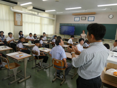 P1005448
