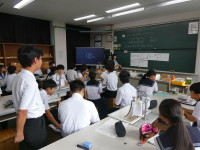 P1005470