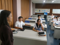 P1005580
