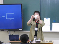 P1003351