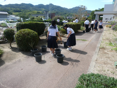 P1005671