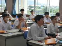 P1005845